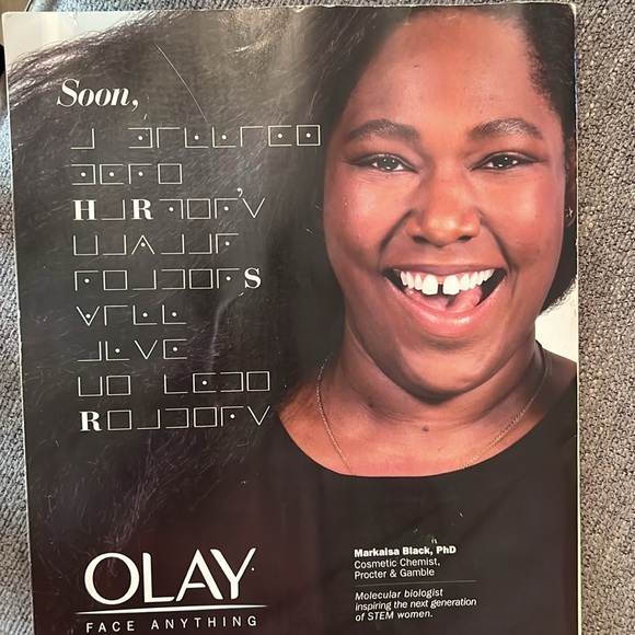 "Collectors" Harper's Bazaer Magazine (Rhianna) 2020 lssue - Picture 7 of 12